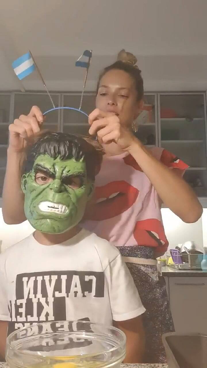 Pía Slapka decidió transitar la cuarentena en familia, incluyendo a su ex marido - Fuente: Instagra