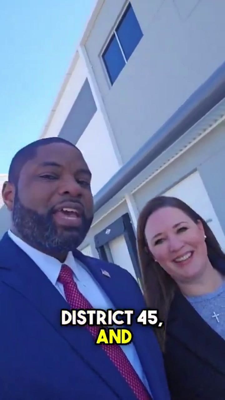 Byron Donalds apoyó la instalación de un centro de detención en Orlando