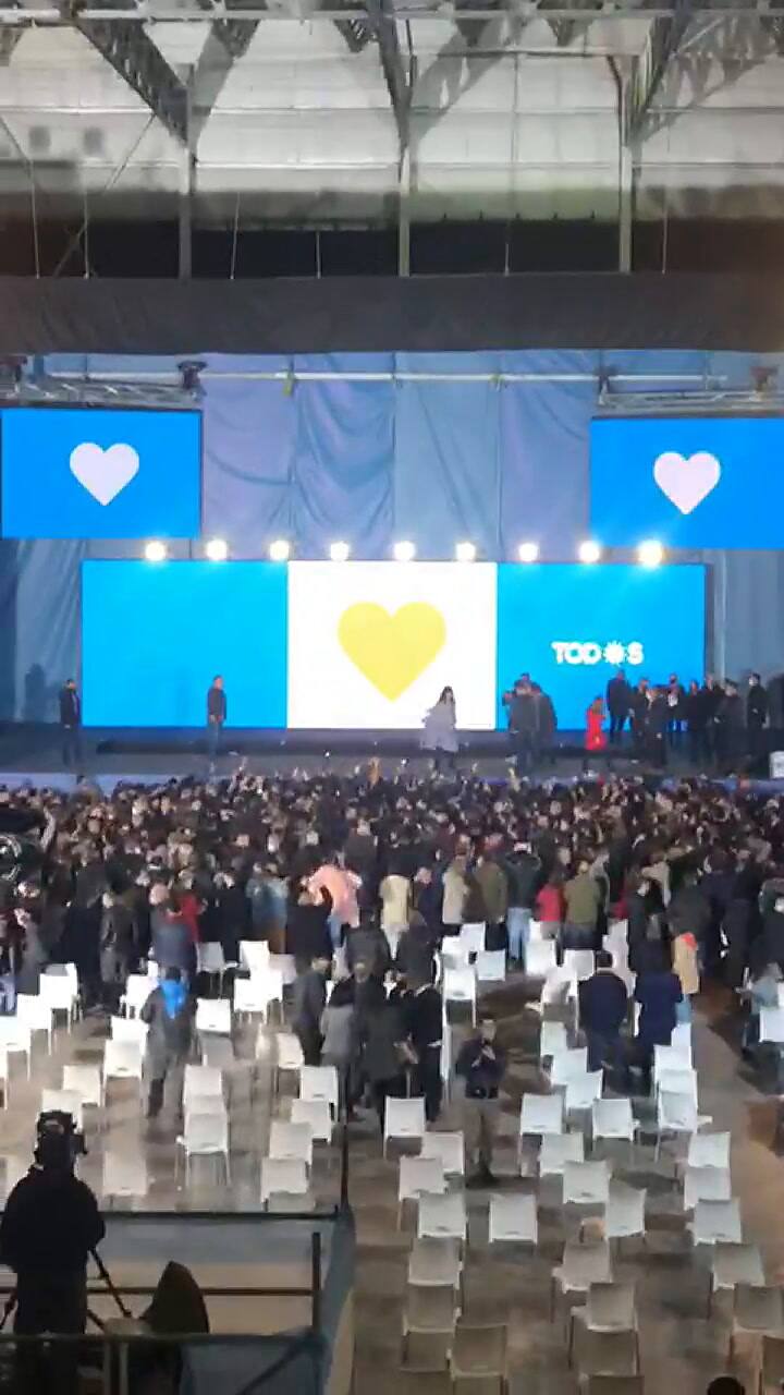 Cristina Kirchner, la última en irse del acto en Tecnópolis