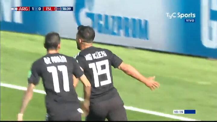 Primer gol de Argentina frente a Islandia - Fuente: TyC Sports