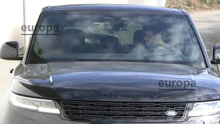 Las reacciones del hijo de piqué luego de que su padre lo saludara