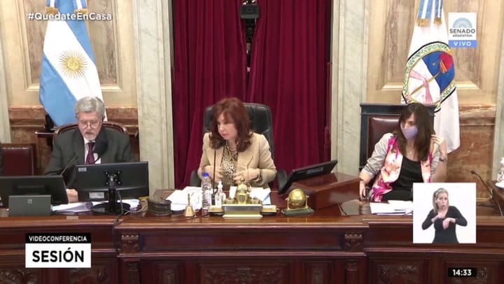 Video: La irónica respuesta de CFK a Luis Naidenoff: 'Puede hablar 85 minutos, senador'
