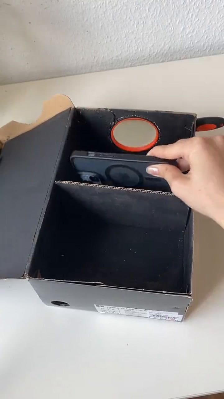 Cómo convertir tu celular en un proyector para ver películas en casa