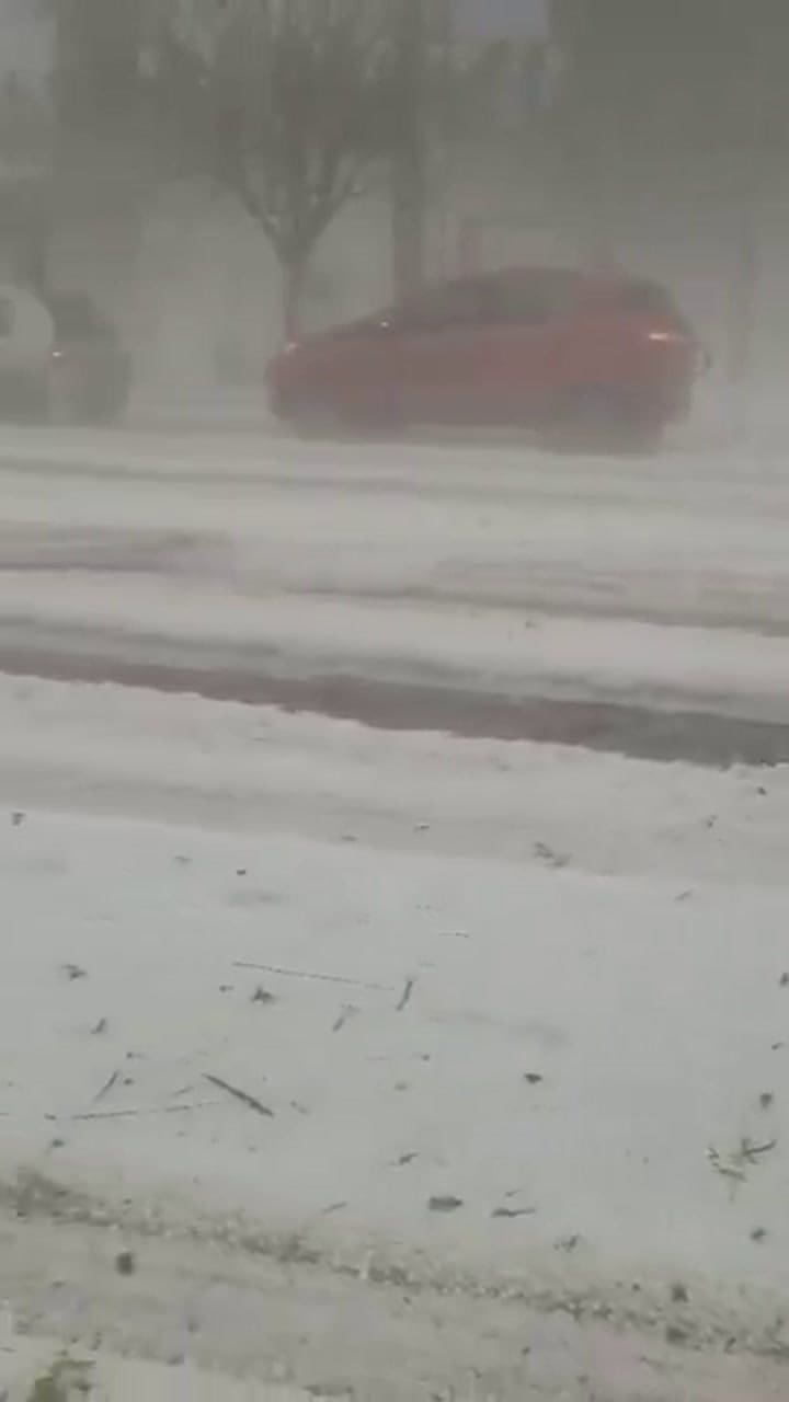 Las calles de Funes en medio del temporal