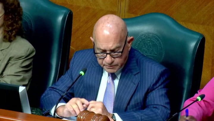 Ya es oficial: el ICE avanza en Texas y recibirá información de migrantes detenidos por la policía en Houston