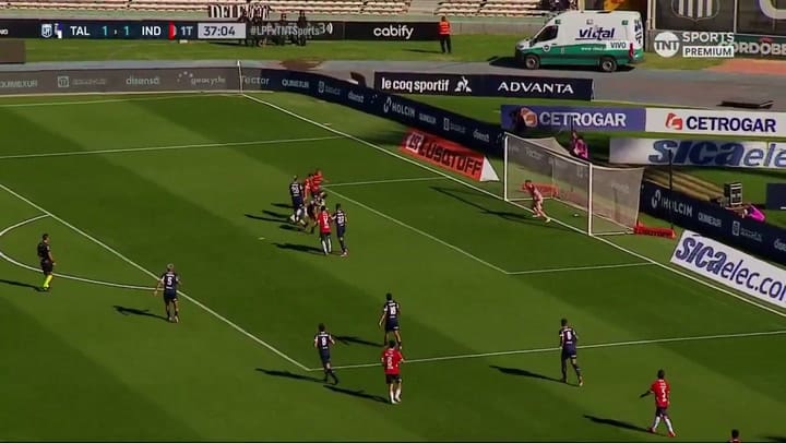 El gol de Adrián Spörle para Independiente