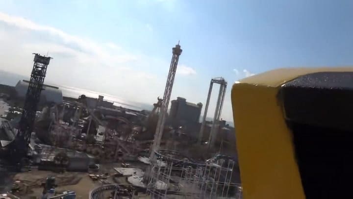 La montaña rusa Steel Dragon 2000, que se encuentra en Japón