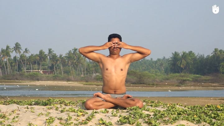 Cómo dormirse en 10 minutos con la técnica de “respiración de abeja”