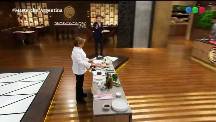 MasterChef Celebrity. La clase especial de Dolli para el desafío del Carpaccio - Fuente: Telefe
