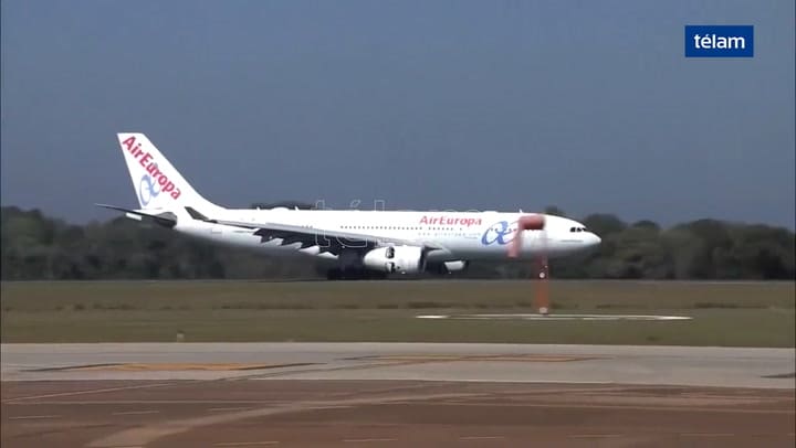 Macri ponderó desde Iguazú que 'casi se han duplicado la cantidad de rutas aéreas'. Fuente: Télam