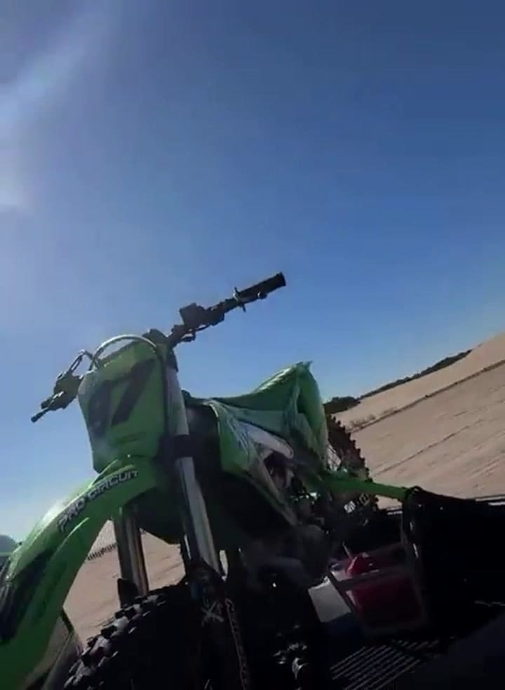 El video del momento del vuelco del UTV en La Frontera, Pinamar