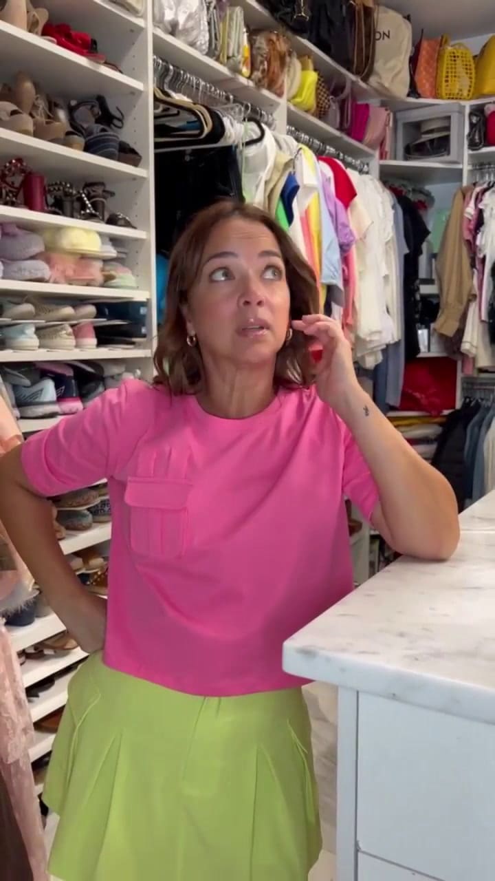 Esto es lo que Adamari López lleva en su cartera