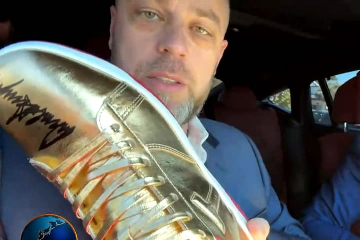 Sneakers Trump ‐ Hecho Con Clipchamp