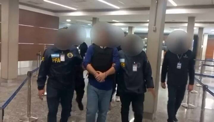 Así fue la extradición del ruso Dmitri Novikov
