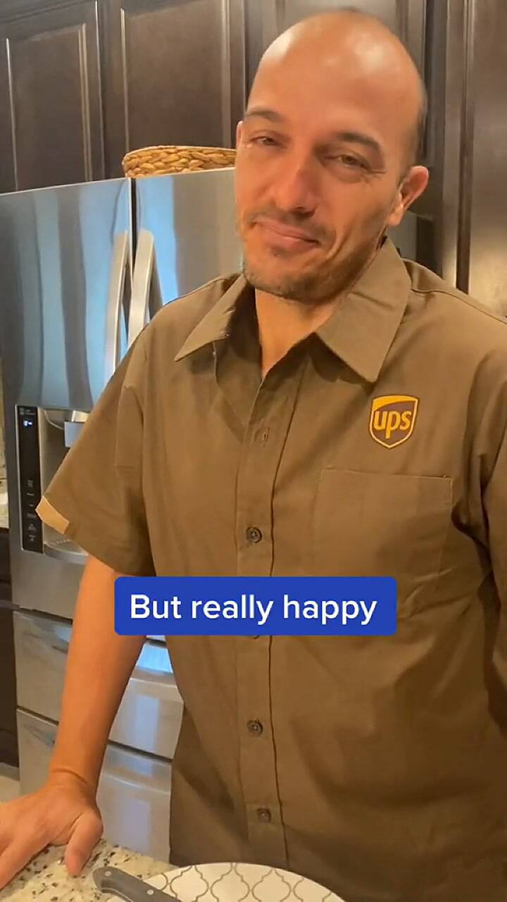 Yoel ha documentado todo su proceso como inmigrante cubano en Estados Unidos