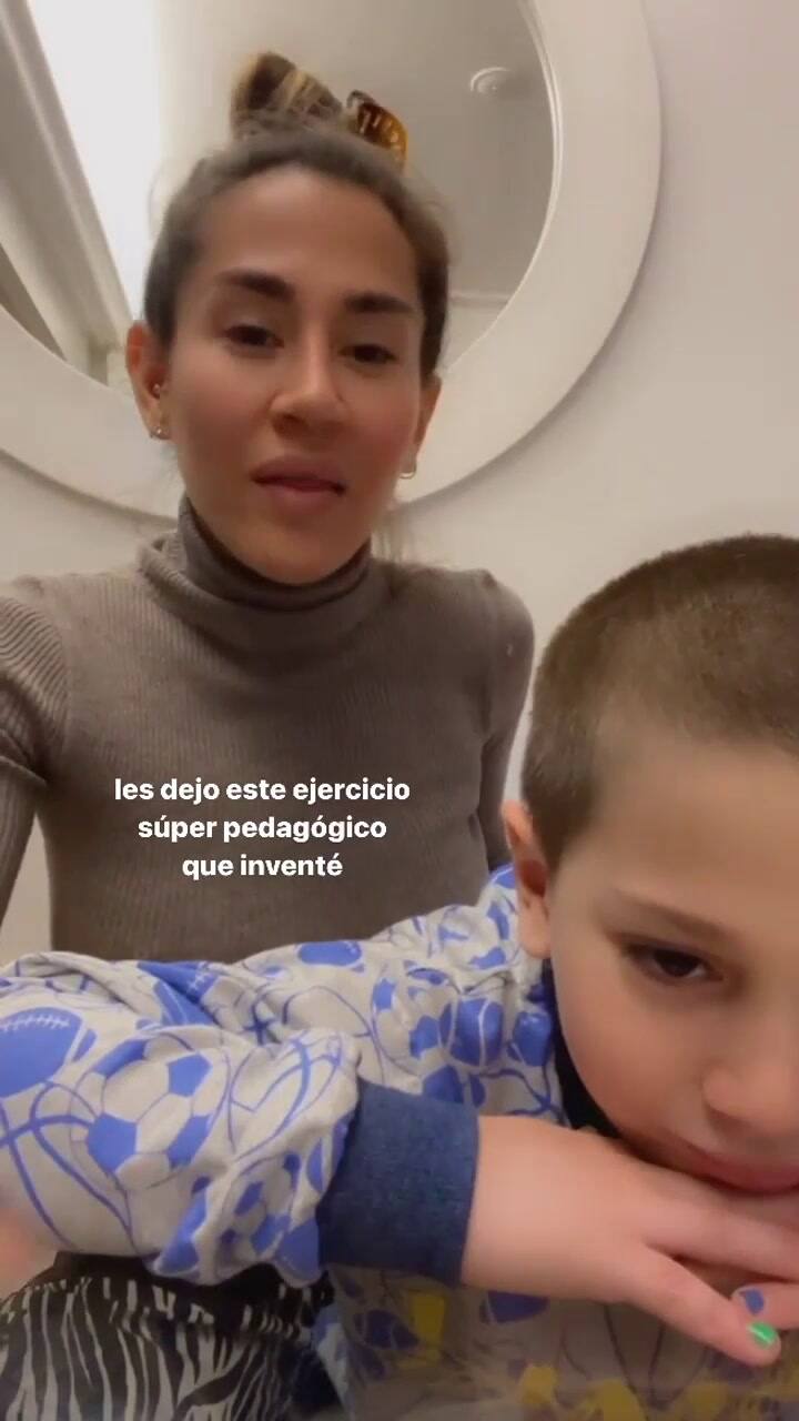 El inusual juego de Jimena Barón para amigarse con Momo