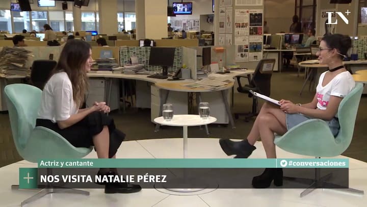 La actriz habló sobre su carrera musical y adelantó que fue convocada para cantar en Showmatch