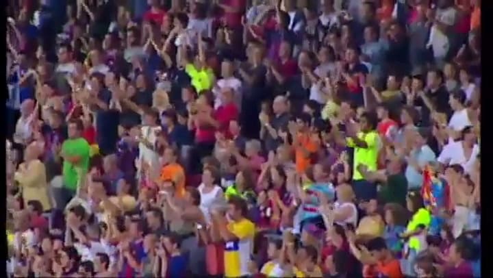 La magia de Messi ante la Juve en 2005