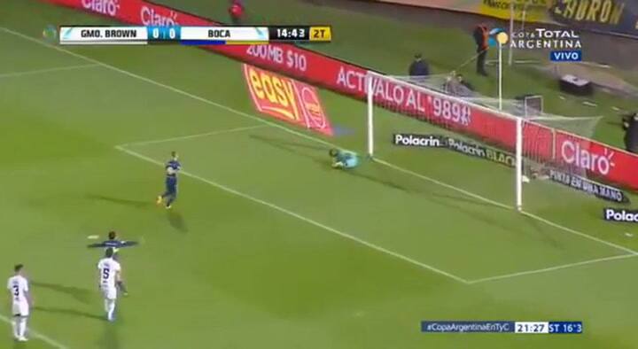 El gol de penal de Benedetto