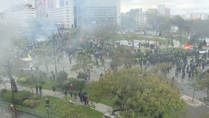 Disturbios en París en primer aniversario de protestas de los chalecos amarillos. Fuente: AFP