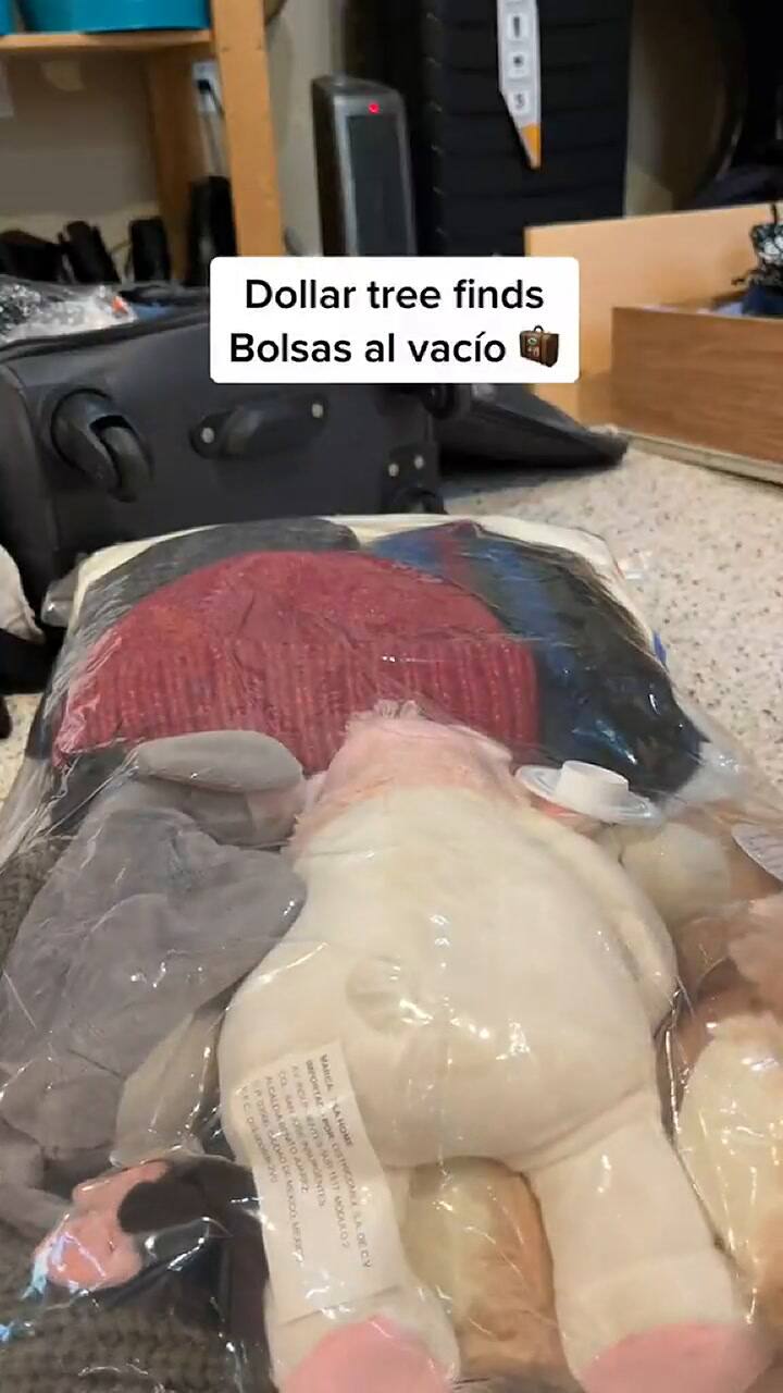 Una viajera dio un truco para ahorrar espacio en el equipaje