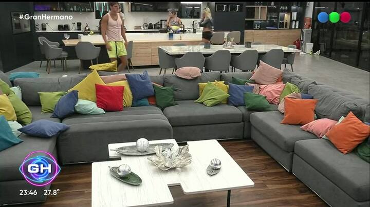 La reacción de Romina tras el juego de Julieta