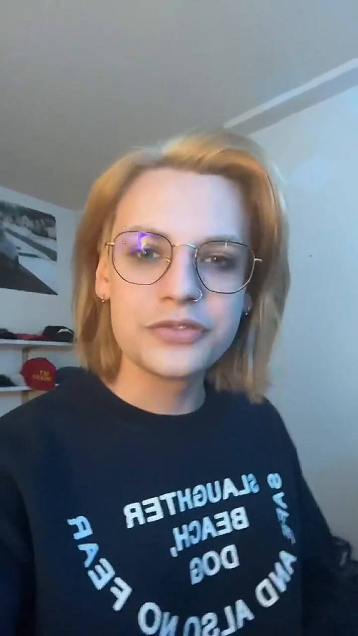 Un trabajador explica las diferencias entre cambiar de un sector laboral a otro en EE.UU.