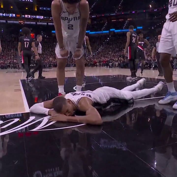 El brutal golpe de Victor Wembanyama