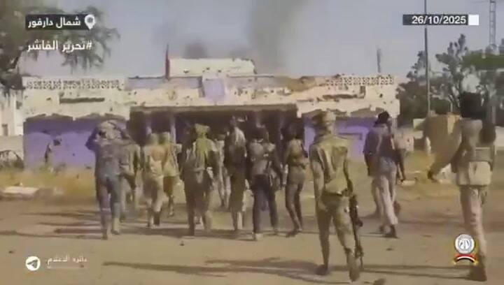 Rebeldes toman la principal base del ejército sudanés