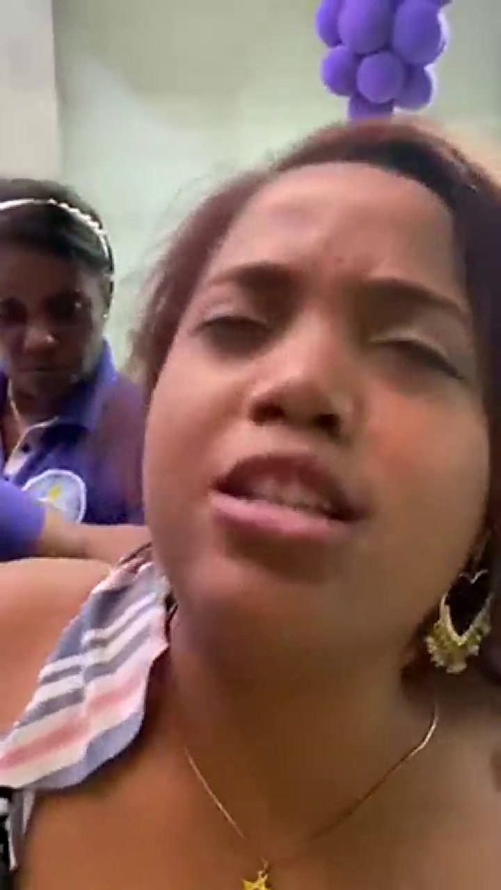 Le hicieron un 'exorcismo' y cantó como Shakira