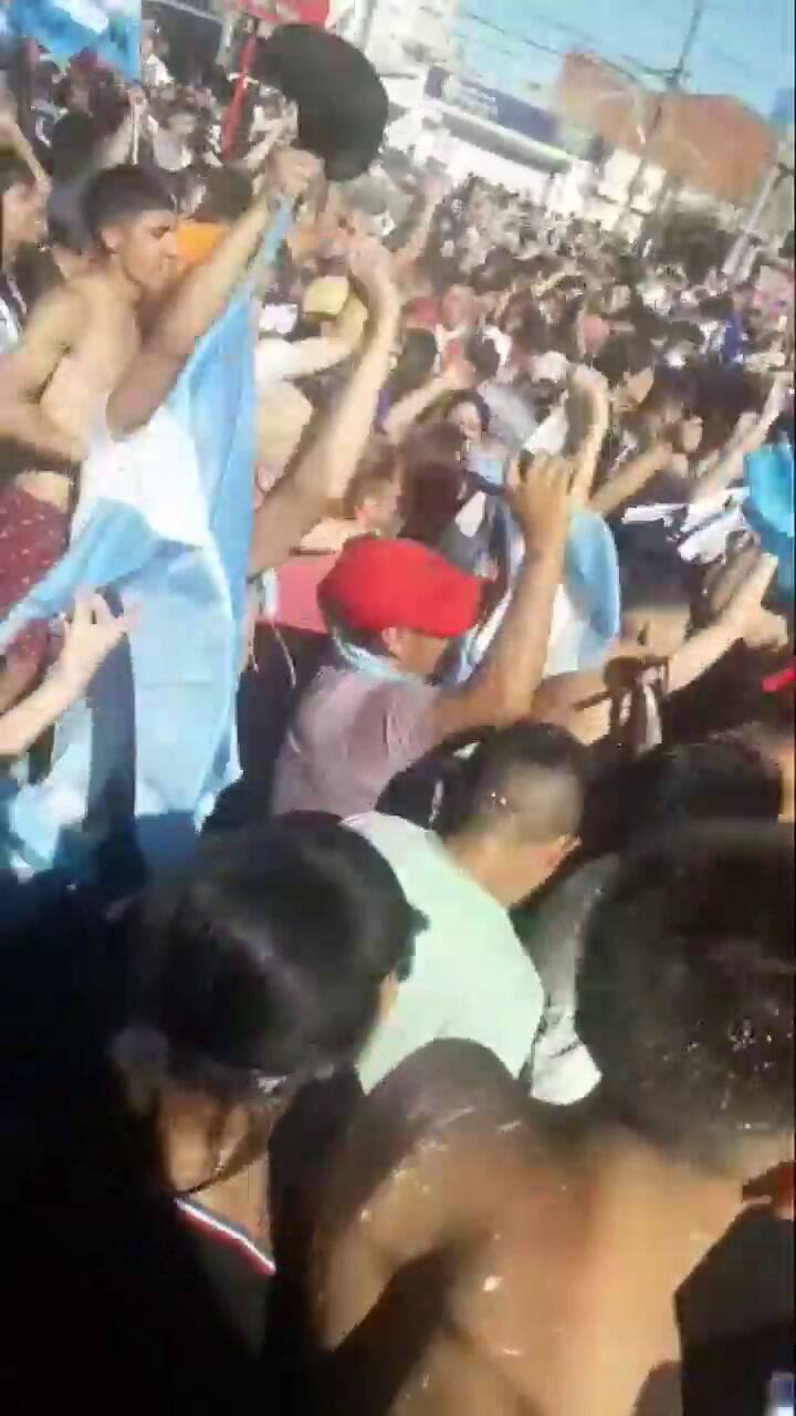 Festejos en el barrio de Gonzalo Montiel