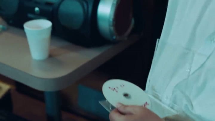 Troye Sivan, 'Dance to This, ft. Ariana Grande' - Fuente: YouTube