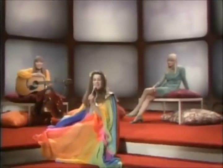 Joni Mitchell - Both Sides Now - Fuente: YouTube