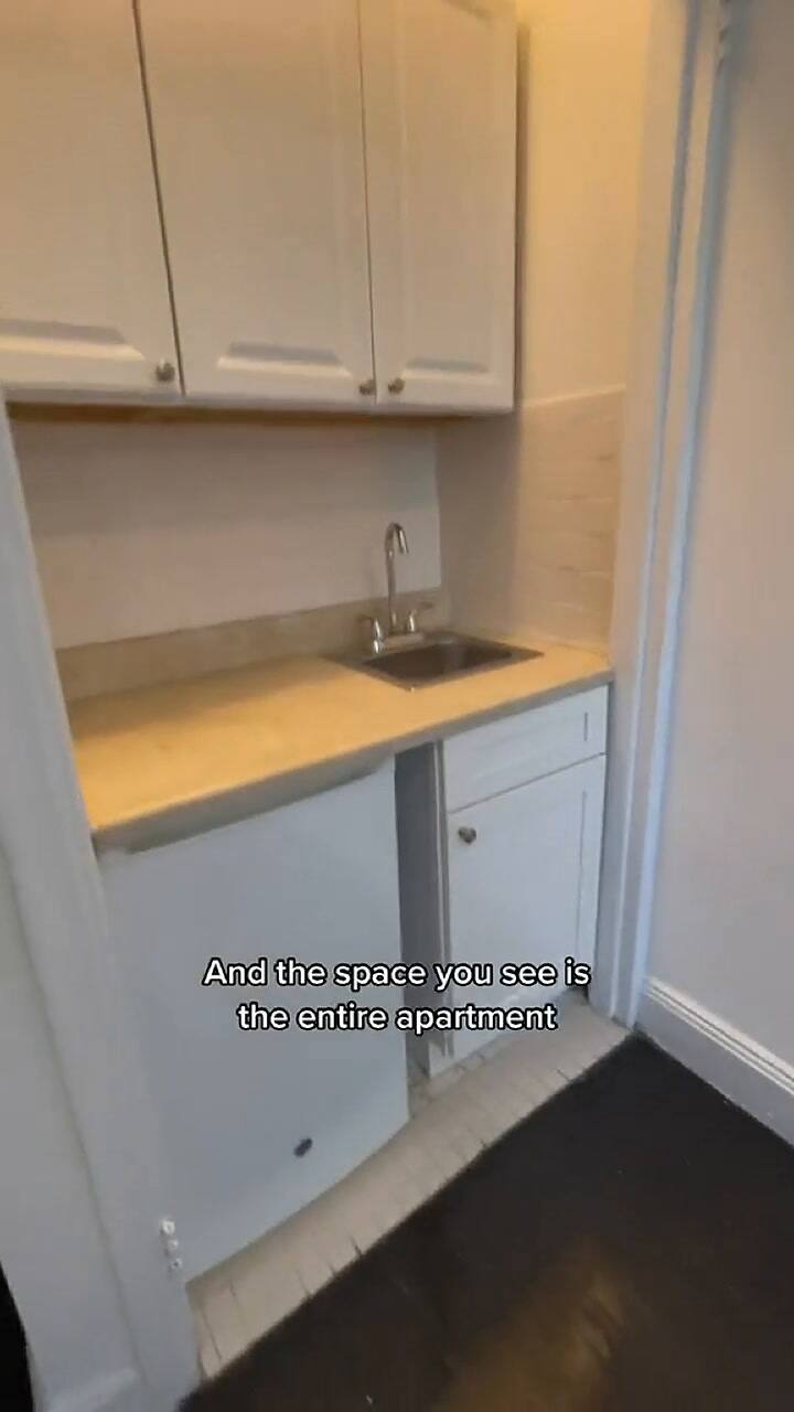 Un joven mostró el pequeño departamento que se alquila en Nueva York por más de US$2000