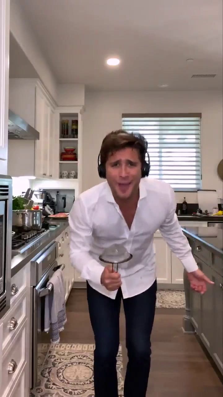 Luis Miguel, la serie: con un divertido video, Diego Boneta contó cuándo regresa - Fuente: Twitter