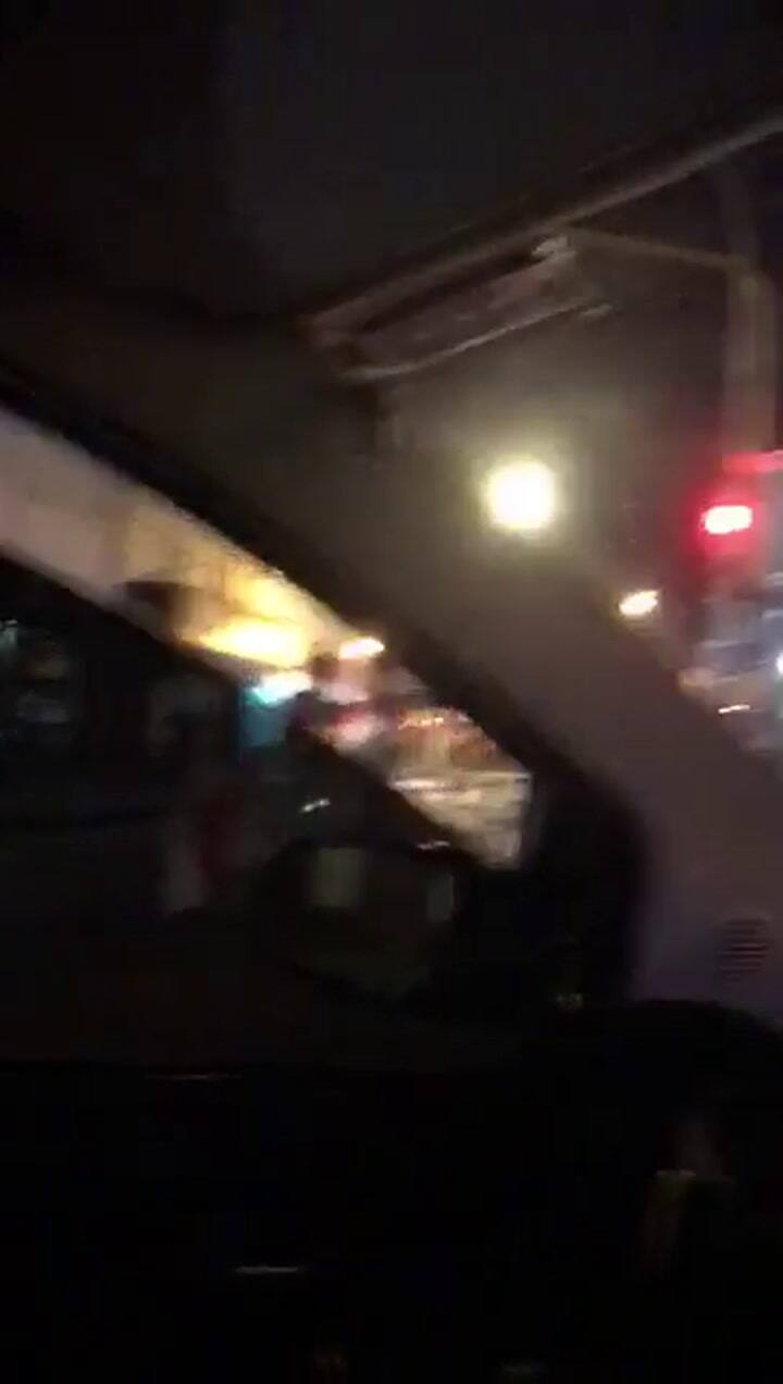 Superclásico: el violento enfrentamiento de hinchas de Boca y River en el centro Zárate