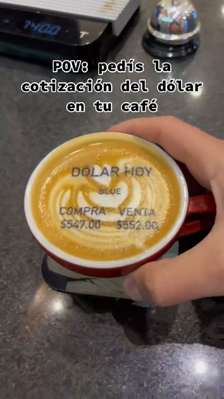 El particular café que muestra la cotización del dólar