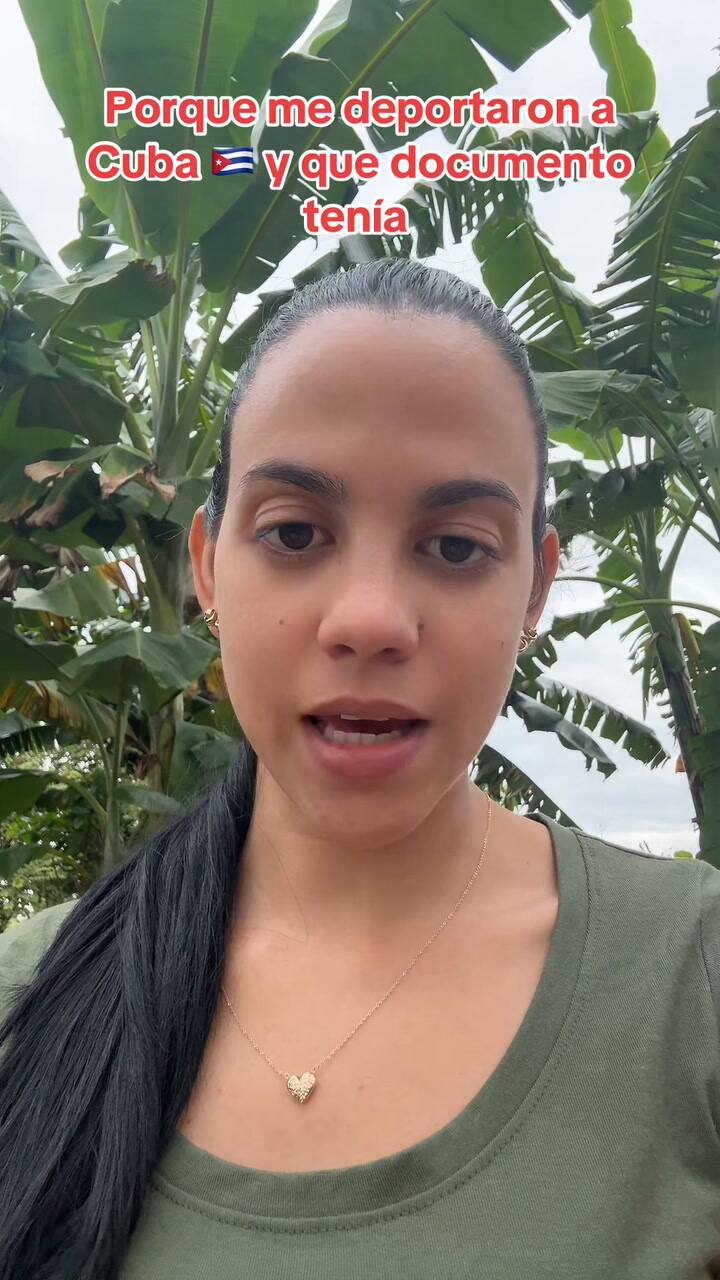 La joven explicó que su categoría administrativa permitía ejecutar la salida del país sin aviso previo