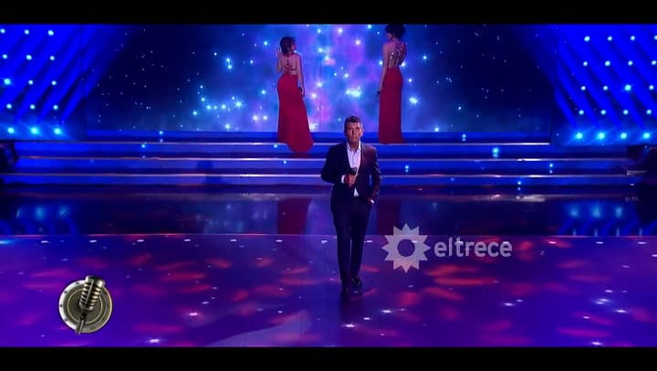 Cantando 2020. Miguel Ángel Cherutti cantó 'Bésame' junto a su hija e Ivanna Rossi - Fuente: eltrece