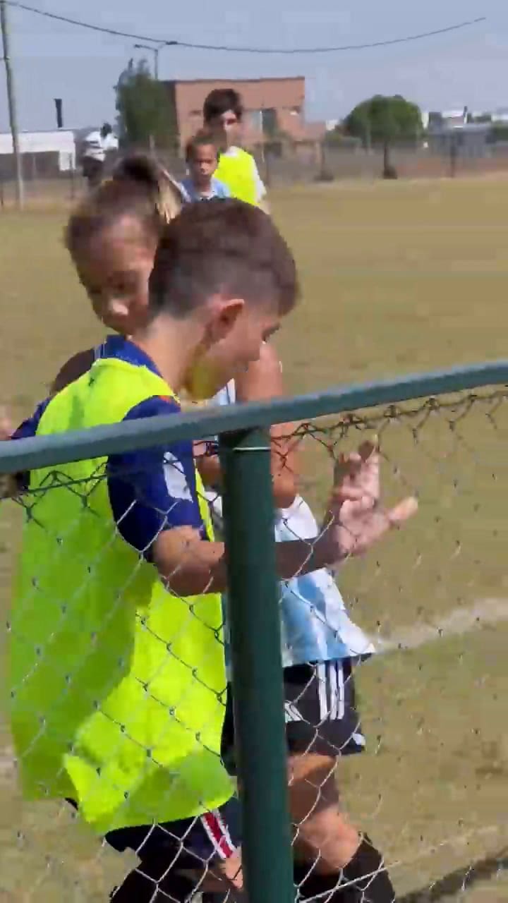 Las sorprendentes habilidades de las hijas de Cinthia Fernández y Matías Defederico