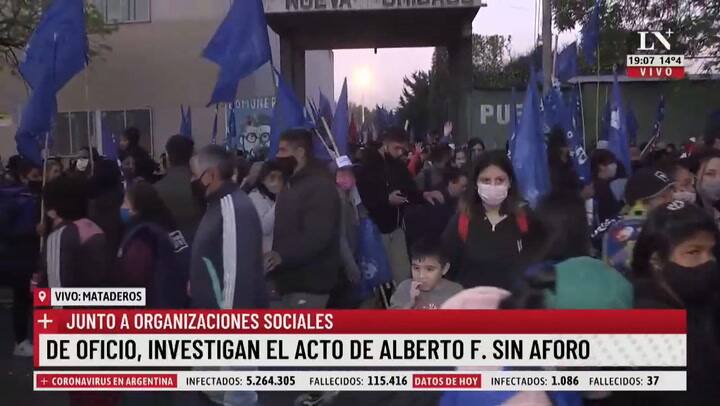 El pifie de una militante en un móvil con Feinmann: 'Vine a apoyar a Cambiemos'