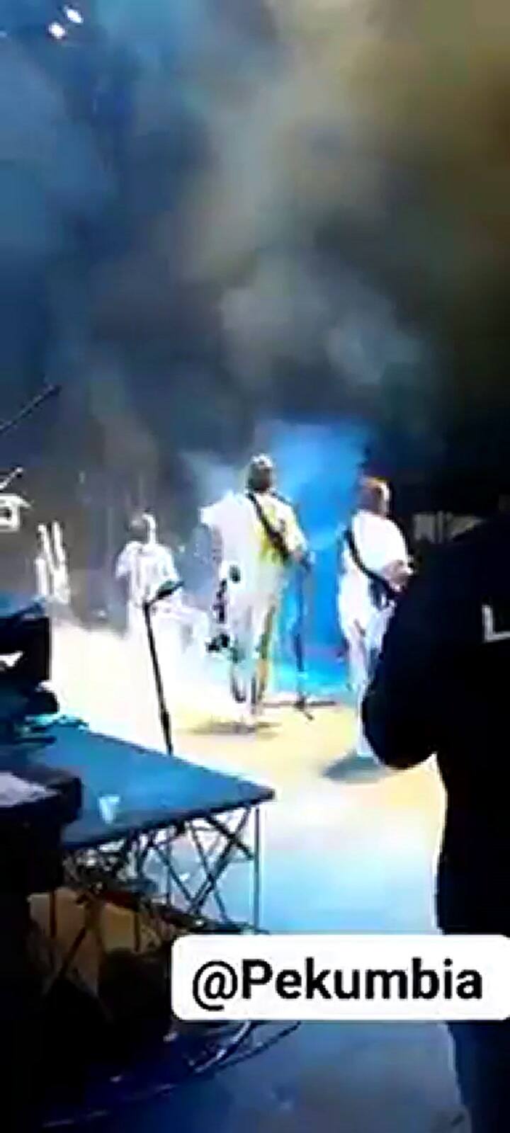 El momento en el que un rayo cayó en pleno show de Los Tekis