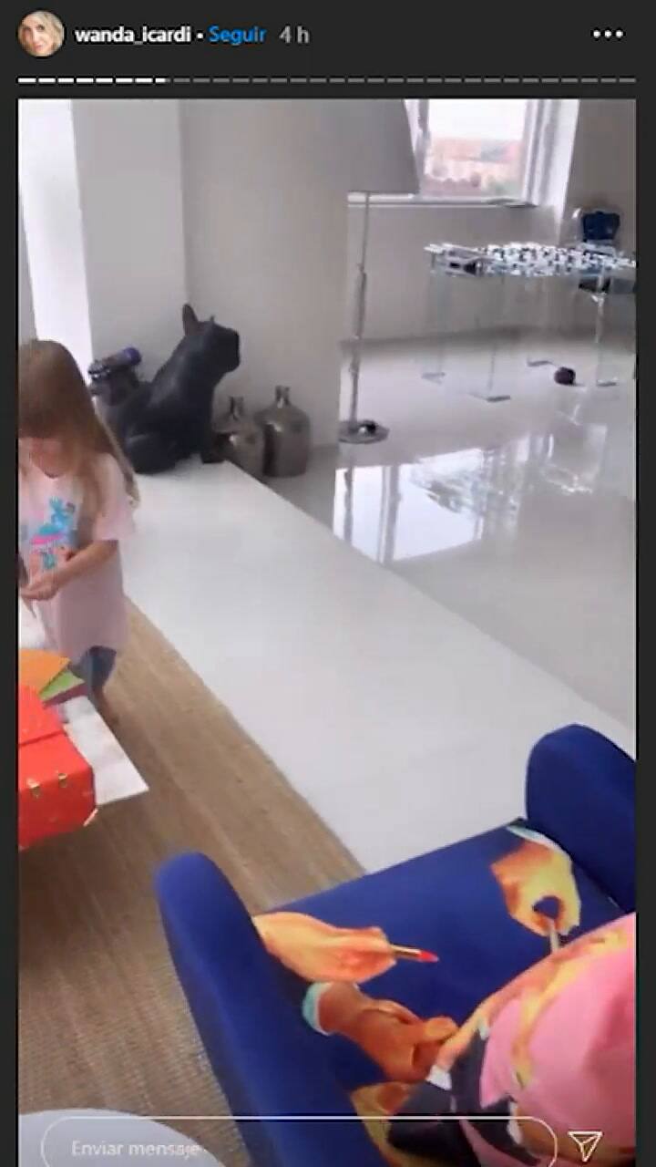 Las travesuras de Isabella Icardi - Fuente: Instagram