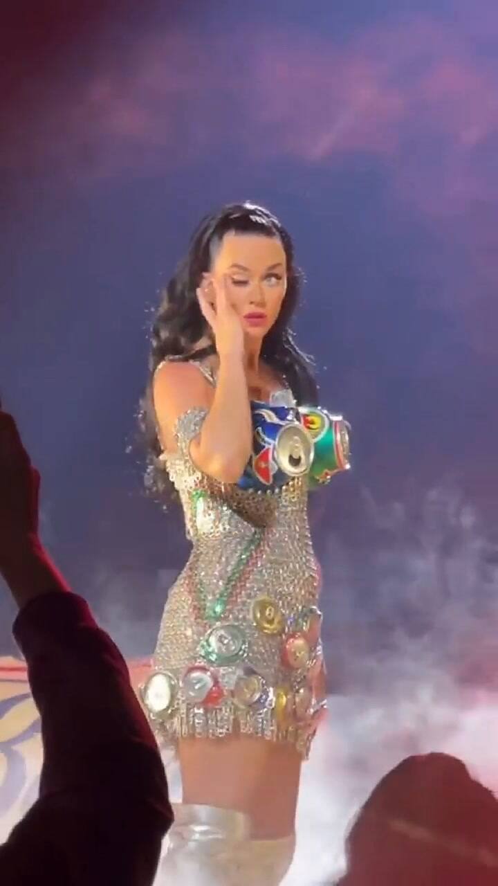 El extraño momento que tuvo como protagonista a Katy Perry