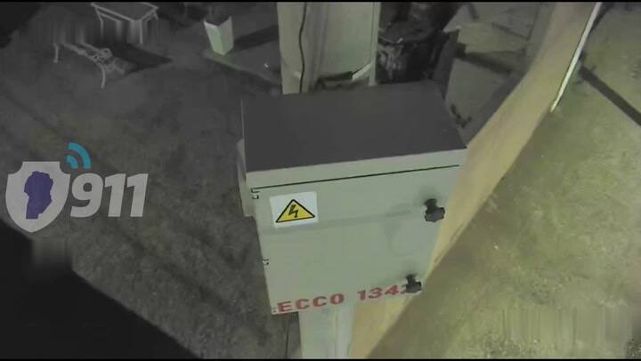 Video Chico De 13 Años Y Su Cómplice Robaron El Bar Del Club Universitario Y Chocaron