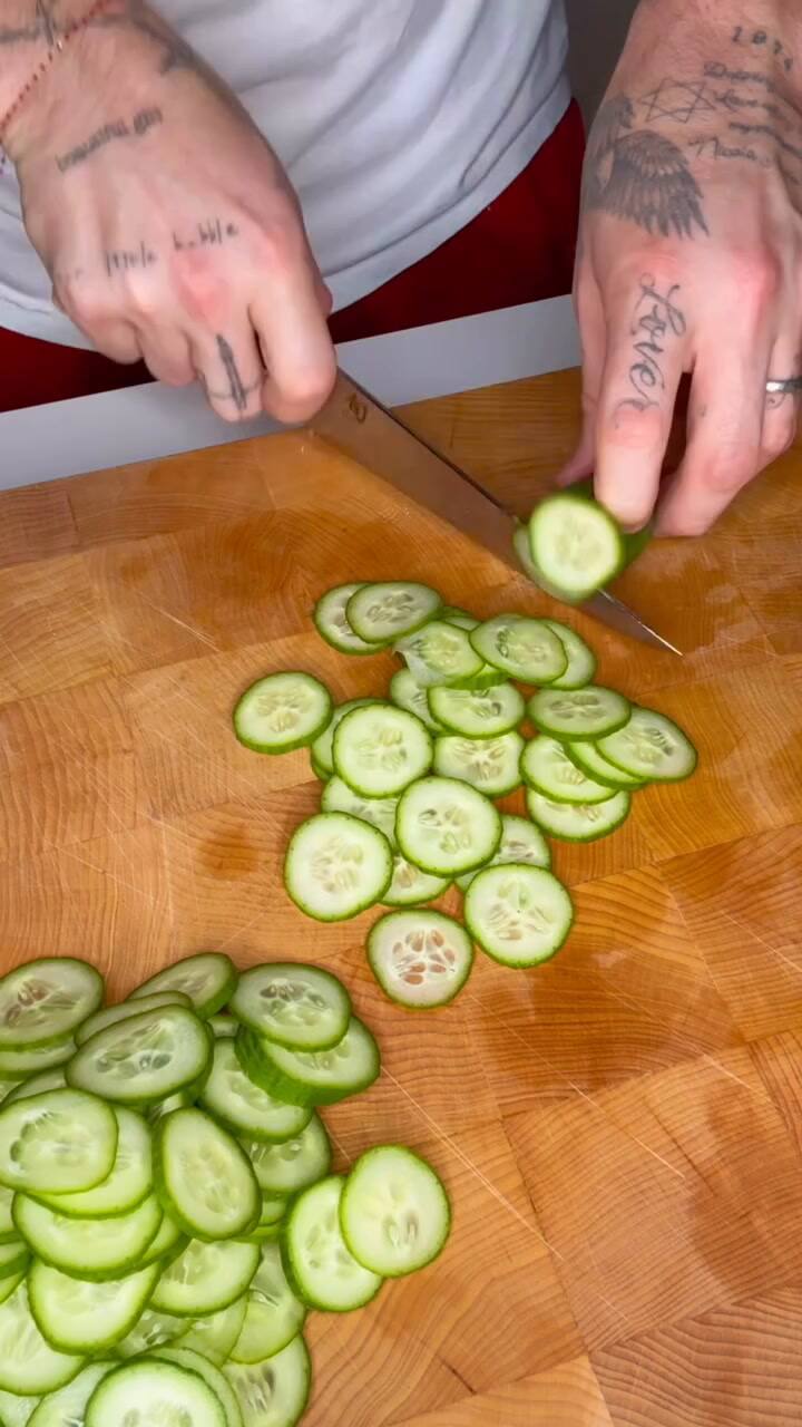 This Cucumber Salad Is That Perfect, Throw-in-what-feels-good, Quick & Easy Kind Of Meal. It’s All About Keeping It Fresh, Simple, And Flavourful—while Always, Of Course, Finishing It Off With Your Cloud23 Flavour Of