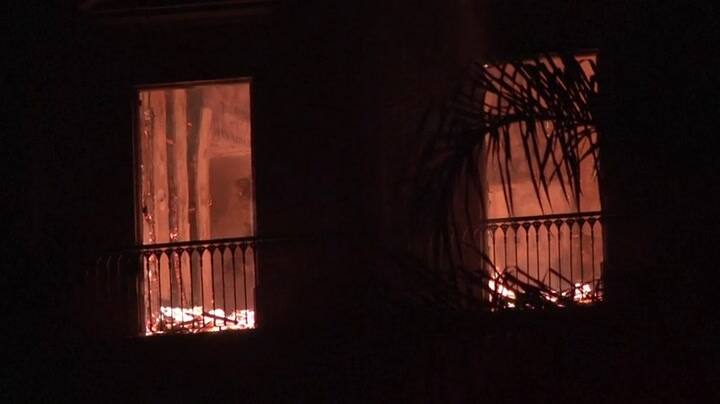 Incendio devora museo nacional de Rio, joya cultural de Brasil - Fuente: AFP