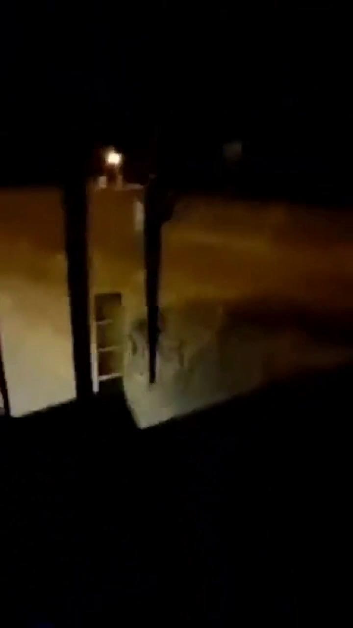 Un conductor filmó la voz de una mujer mientras el colectivo iba vacío.