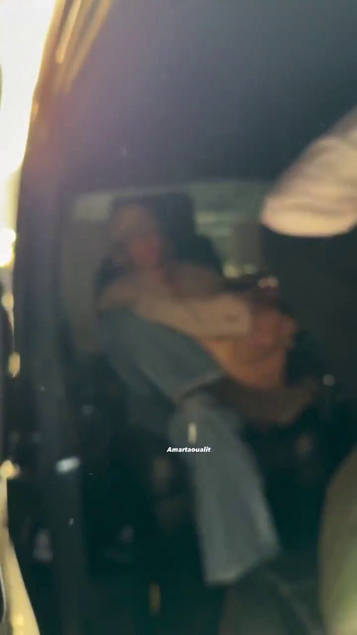 Kylian y Ester en el mismo auto en París