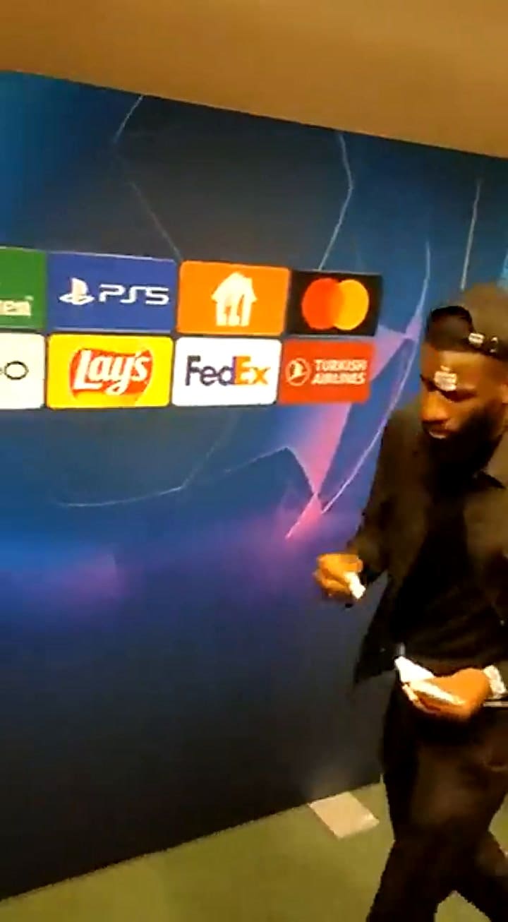 Así salió Antonio Rüdiger del vestuario tras el fuerte golpe que recibió